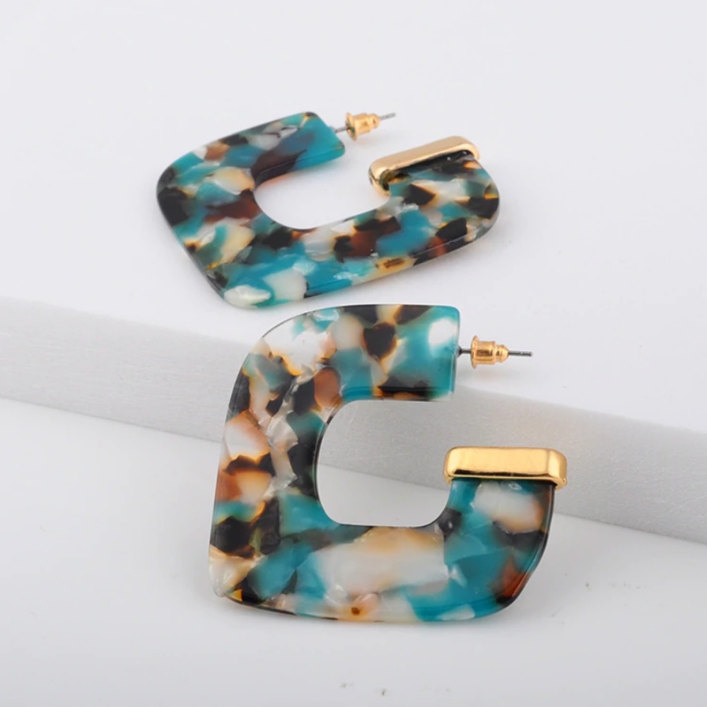 🆕 Resin Acrylic Earrings - Aqua